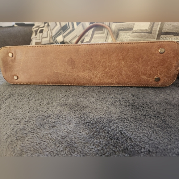 Tori Richard Tan Woven Shoulder Bag - Picture 12 of 16